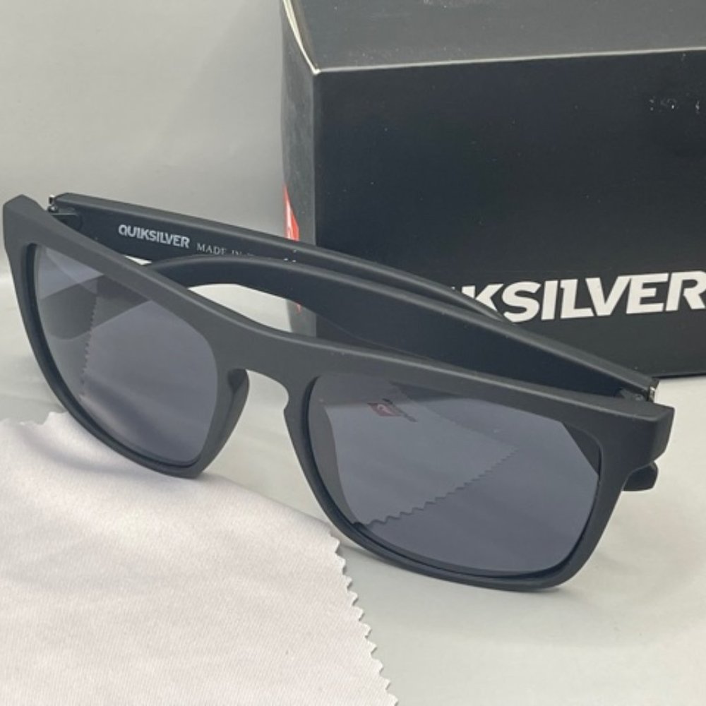 New Quiksilver Sunglass Set Black with Silver QS Logo - Picture 3 of 4